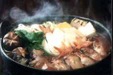広島県の郷土料理　カキの土手鍋